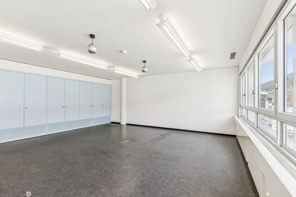 Gewerbe in Biel/Bienne – Foto 6 von 7