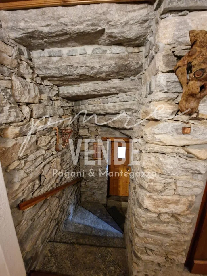 VALLE ONSERNONE - VOCAGLIA | AFFASCINANTE APPARTAMENTO CASA BIFAMILIARE RUSTICA CON GROTTINO E VISTA MOZZAFIATO – foto 16 di 21
