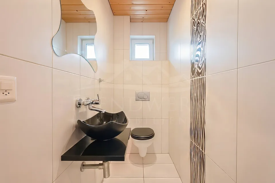7.5-Zimmer-Haus mit 1202m² Baulandreserve in Kappel SO