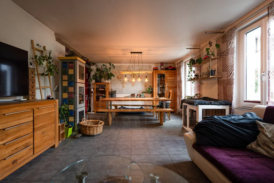 7.5-Zimmer-Haus mit 1202m² Baulandreserve in Kappel SO