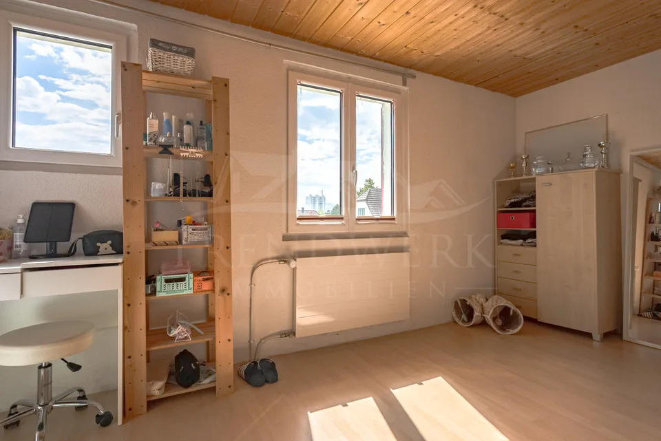 7.5-Zimmer-Haus mit 1202m² Baulandreserve in Kappel SO – Foto 8 von 13