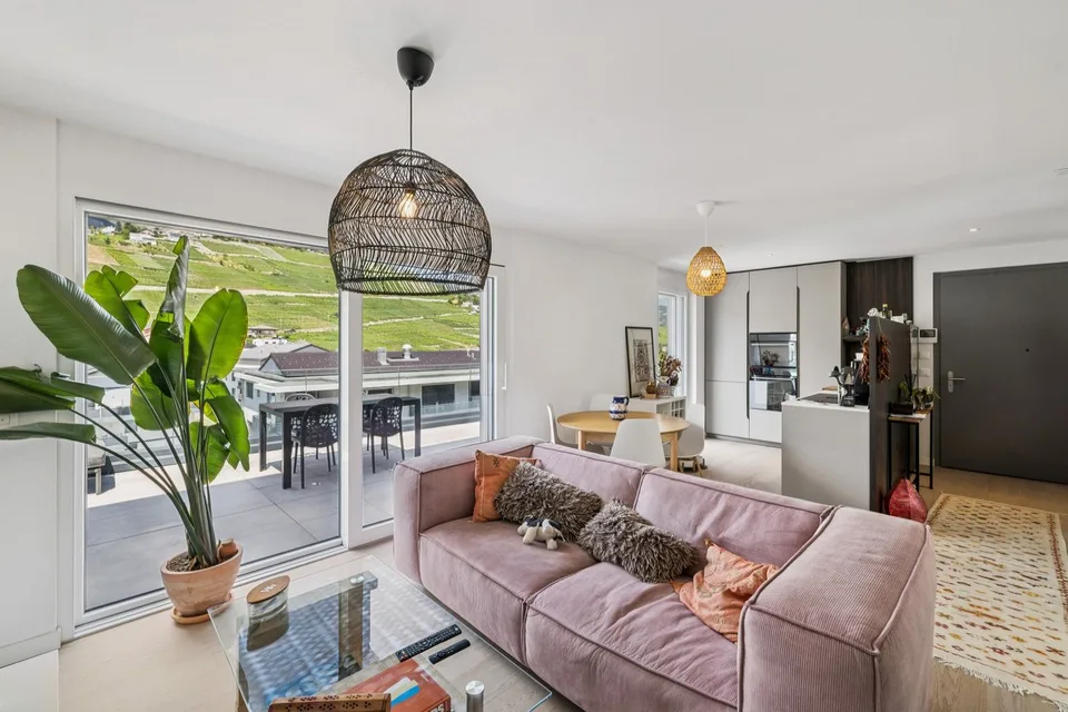 Dachgeschosswohnung 2.5 Zimmer mit Panoramablick!