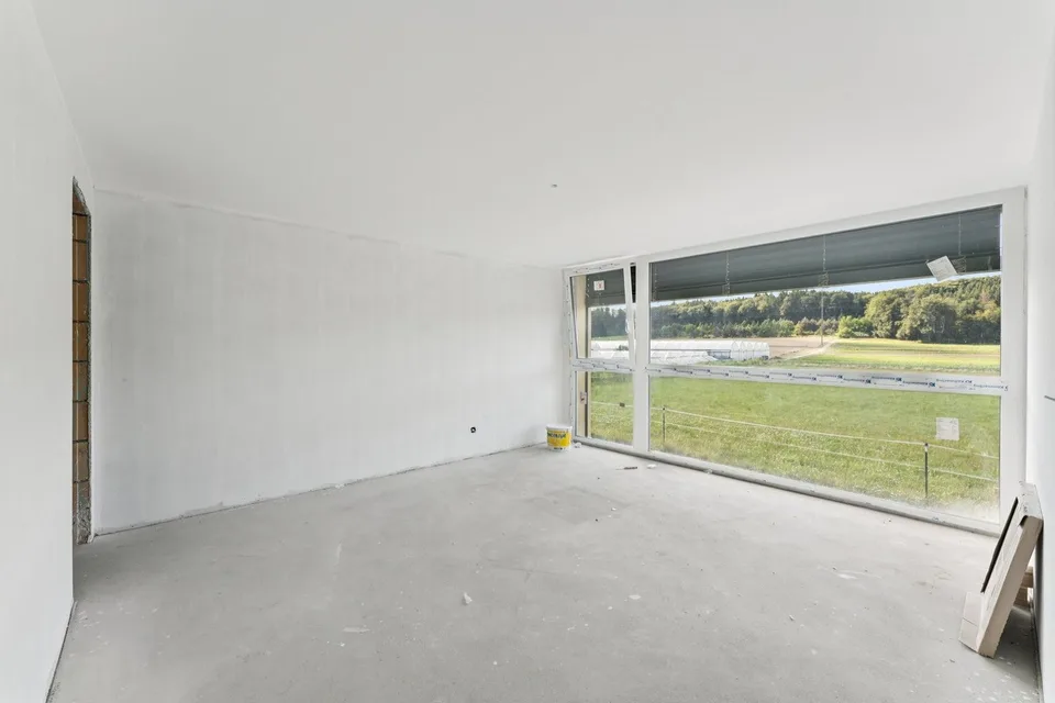 Wohnung 4,5 Zimmer im Doppelhaus mit Terrasse und Garten
