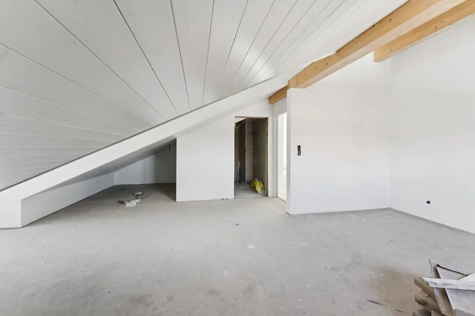 Zeitgemässes Loft mit freiem Blick auf die umliegenden Landwirtschafts