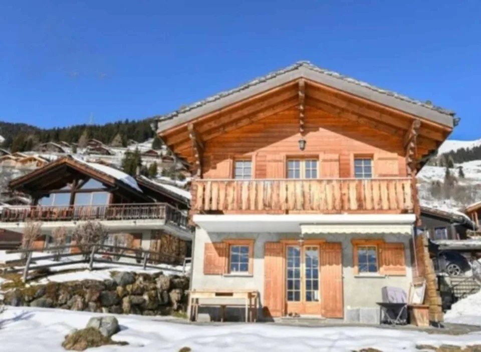 Charmant chalet à Patier