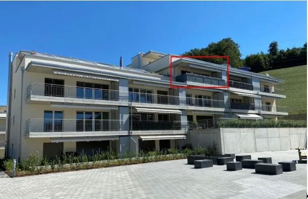 Moderne 2.5-Zimmer-Wohnung mit Balkon in Safenwil