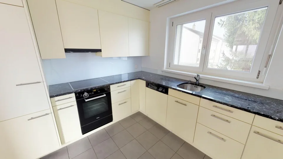 Grosszügige 4.5 Zimmer-Wohnung