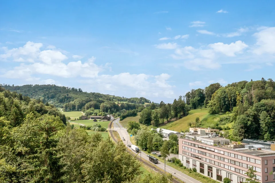 Produktions- und Lagerfläche mit Büro - Verkehrsanbindung in alle Richtungen