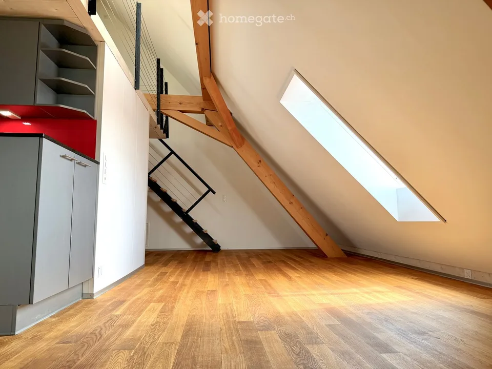 Charmante 2.5-Zimmer-Dachgeschosswohnung in Münsingen – sofort verfügbar!