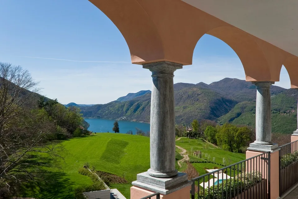LUGANO-COLLINA D'ORO - AFFITTASI APPARTAMENTO 3.5 LOCALI CON VISTA LAGO (Rif. 504) – photo 9 sur 16