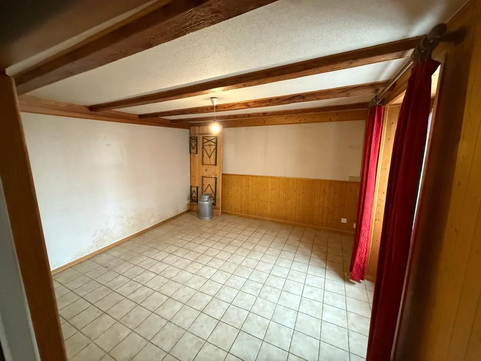 Exklusivität ? Objekt mit großem Potenzial in Givrins zu renovieren