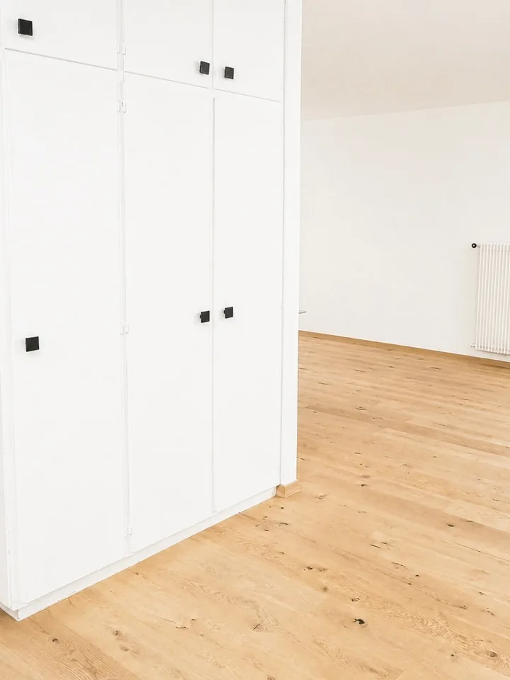 Frisch renovierte 4.5-Zimmer-Terrassenwohnung mit drei Balkonen in Susten