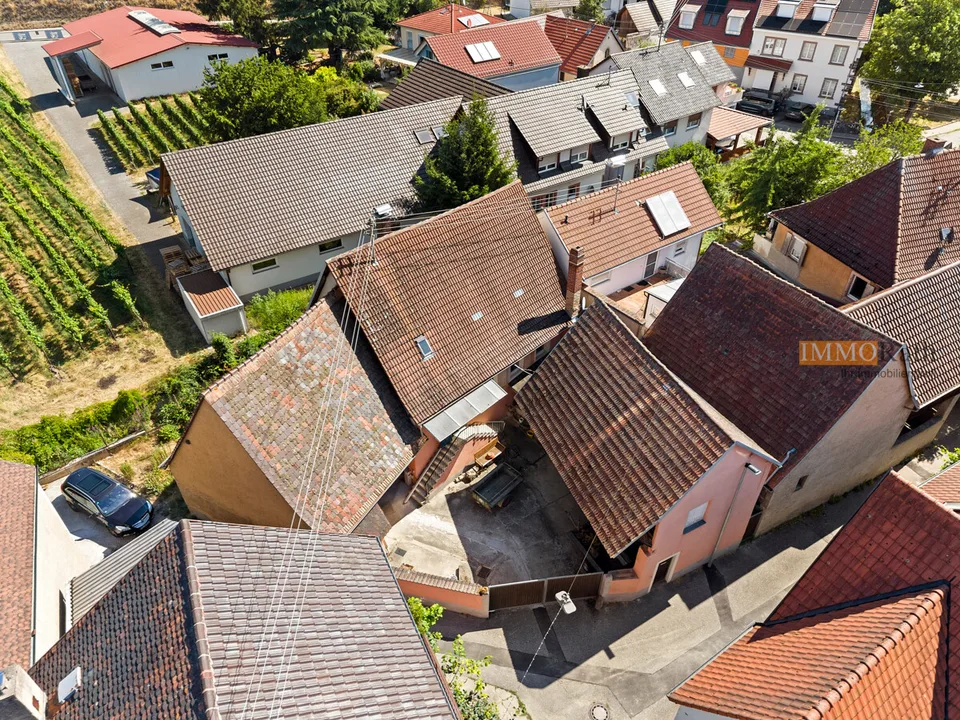 IMMORath.de Historisches Schulhaus in absolut ruhiger Lage am Bach – Foto 8 von 13