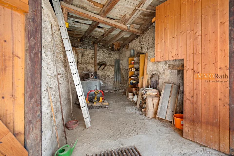 IMMORath.de Historisches Schulhaus in absolut ruhiger Lage am Bach – Foto 7 von 13