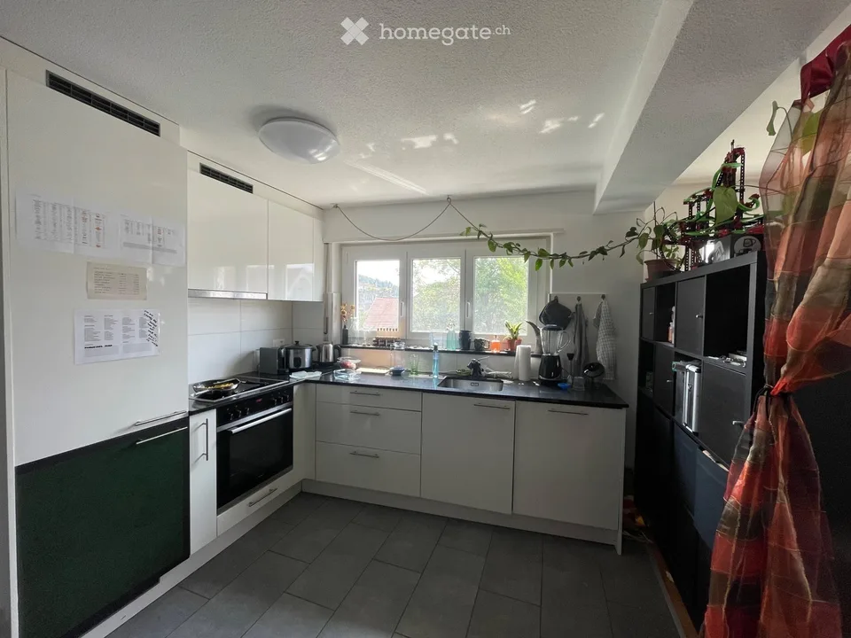 Schöne 2.5 möbelierte Wohnung zur Untermiete