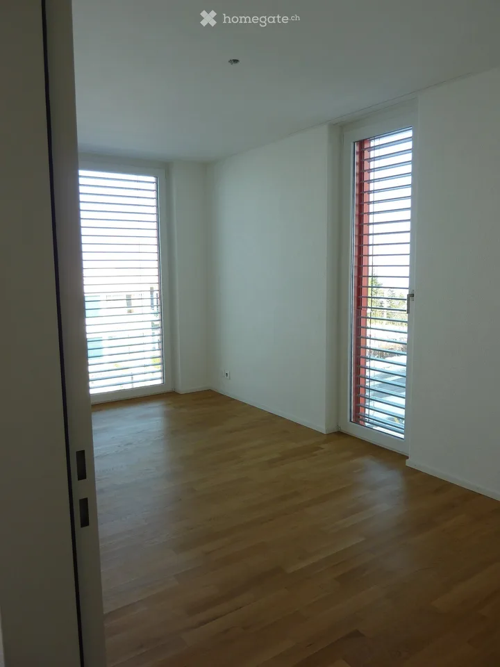 Möblierte 3½-Zimmer-Wohnung zur langfristigen Untermiete inkl. Garage  (mit Option auf Hauptmiete)