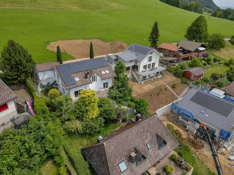 Freistehendes 5.5-Zimmer Einfamilienhaus über dem Nebelmeer