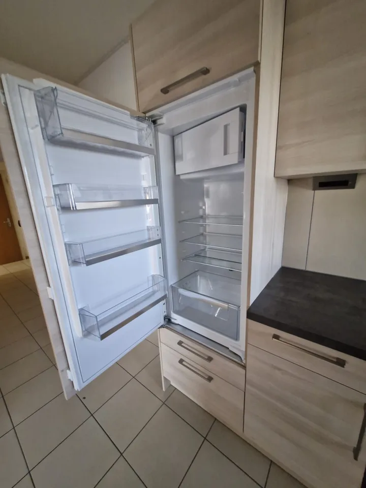 Bello appartamento moderno di 3.5 locali con balcone + ingresso separato