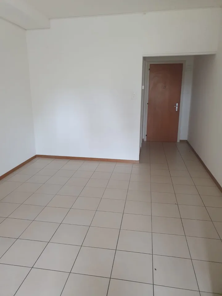 Schönes 3-Zimmer-Apartement modern mit Balkon + separatem Eingang – Foto 7 von 13