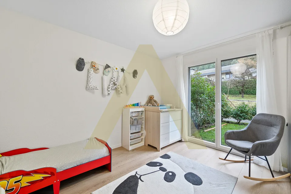 Appartamento moderno, conviviale e familiare con balcone e giardino