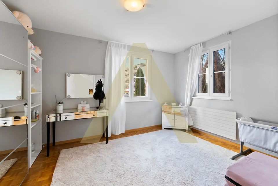Une villa aux volumes exceptionnels, à deux pas de la plage – Foto 8 von 13
