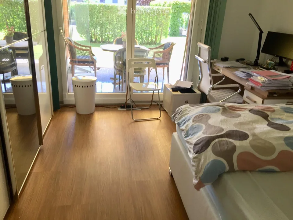 SINGLE ROOM IN SHARED LIVING SPACE  -WG WOHNGEMEINSCHAFT