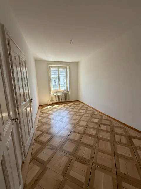 Appartamento di 4.5 locali con balcone a Biel