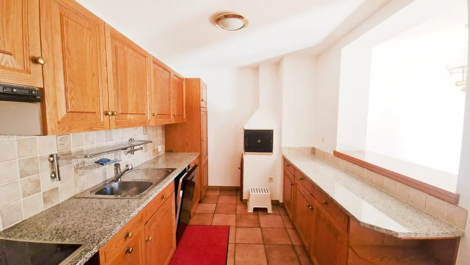 Beautiful house 5.5 with wonderful living area and large garden.