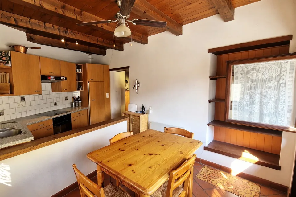 Schönes Einfamilienhaus mit 3,5 Zimmern zu einem interessanten Preis und mit interessanten Nebenkosten.