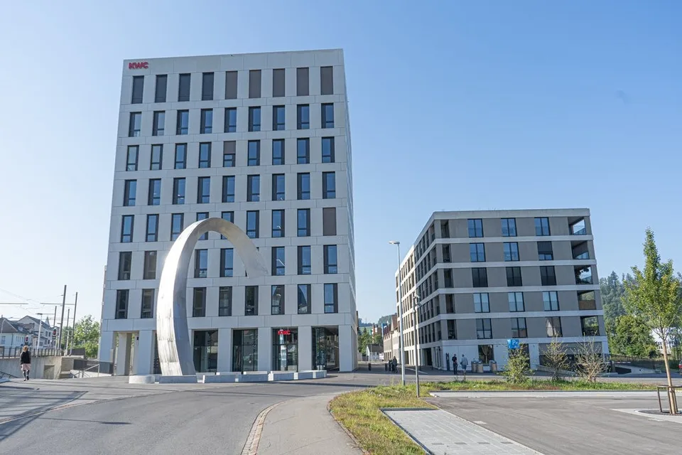 3.5 Zimmerwohnung 7. OG, modern + lichtdurchflutet im Tower