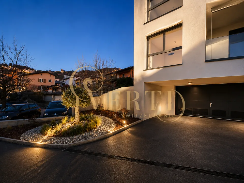 UN SOGNO SU MISURA A CANOBBIO: DUPLEX CON GIARDINO PRIVATO