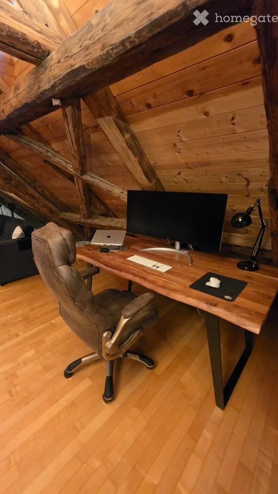 Recherche de locataire pour un appartement d'attique exclusif dans la vieille ville de Coire – disponible à partir du 15.09.2026