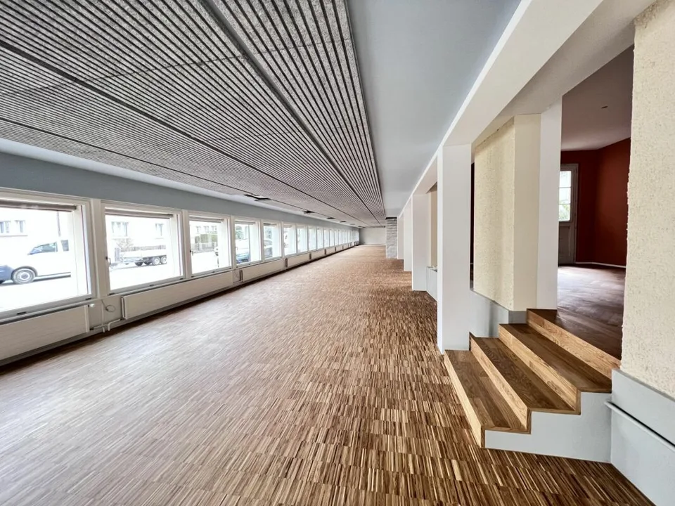 Espace commercial de haute qualité au rez-de-chaussée