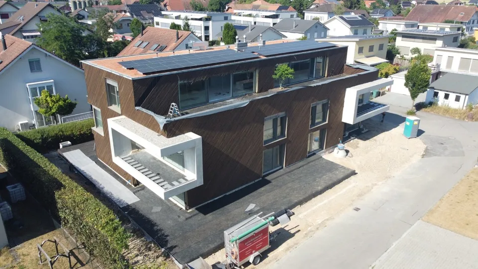 2 EXKLUSIVE EIGENTUMSWOHNUNGEN MIT EINSTELLHALLE