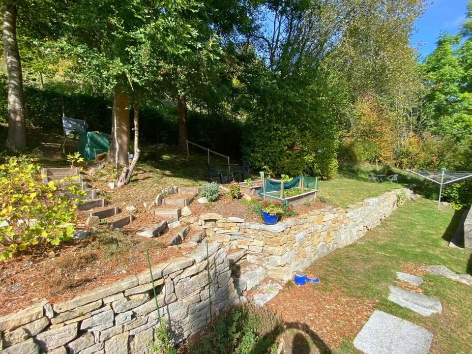 Appartamento di 6,5 locali con giardino privato