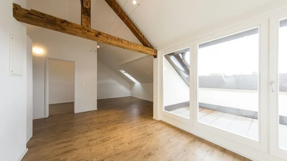 GEMÜTLICHE WOHNUNG AN GUTER LAGE - 2x NETTOMIETZINS GESCHENKT