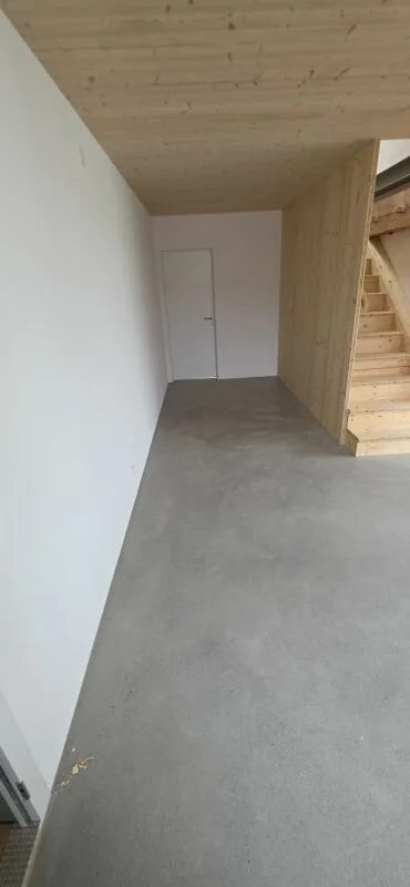 Nuovo appartamento duplex 2.5 locali in affitto a Thörishaus!