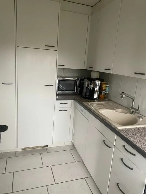 Helle 4.5-Zimmerwohnung im 11. Obergeschoss mit grossem Balkon und schöner Aussicht!