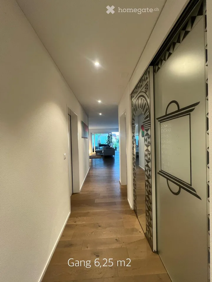 Exklusive 3.5-Zimmer-Eigentumswohnung mit 15 m² Büro und 23.5 m² Balkon