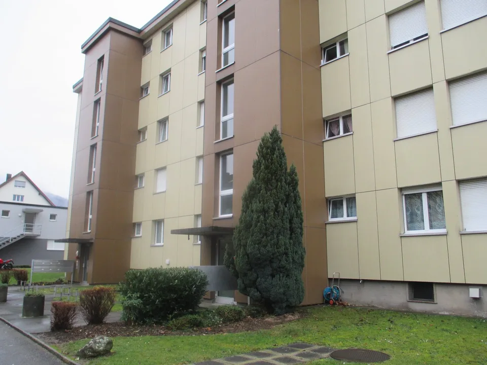 Helle 4-Zimmer-Wohnung mit Balkon in Dulliken – ab Oktober 2026 verfügbar