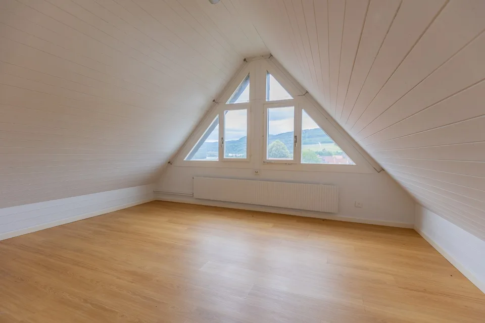 1. Zimmer Wohnung mit Ausblick auf den Rhein
