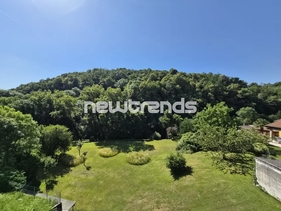 AFFITTASI 3.5 LOCALI CON TERRAZZINO E VISTA APERTA SUL VERDE