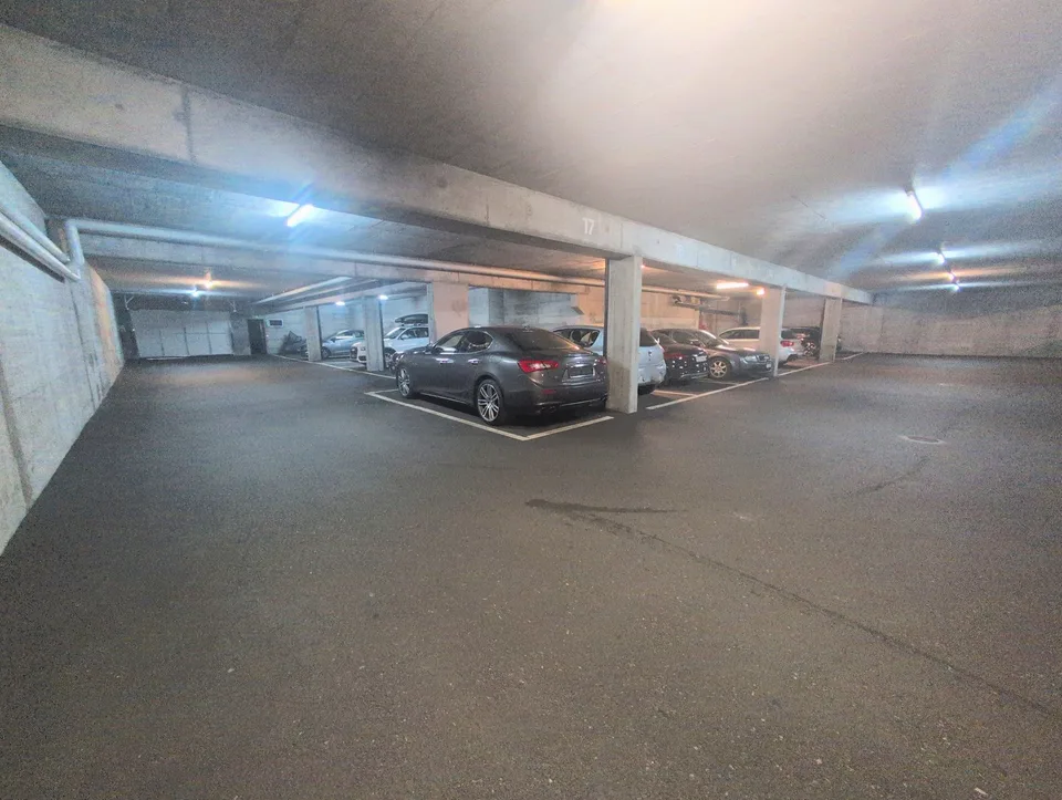 In affitto ! A 2 minuti dalla stazione di Martigny, posti auto interni !