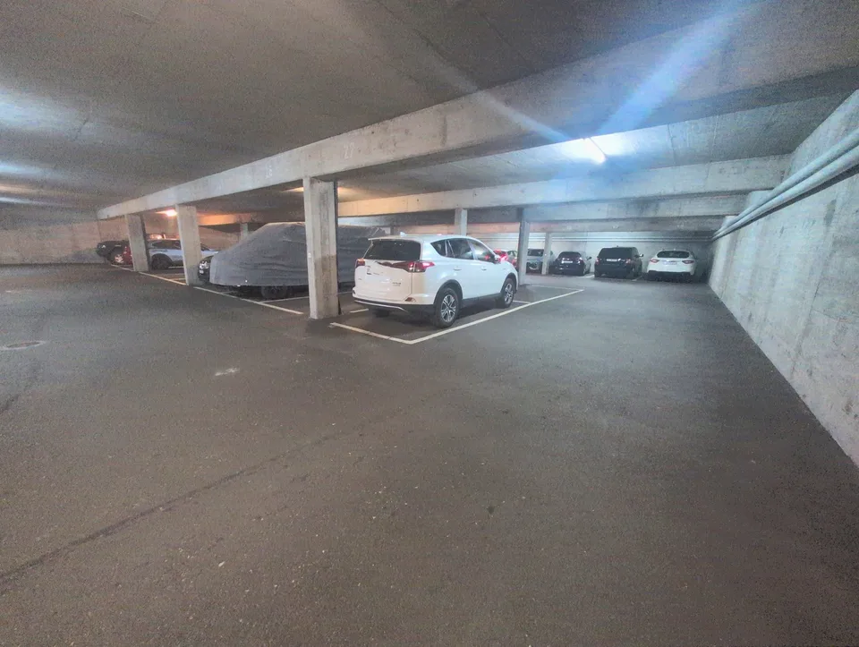In affitto ! A 2 minuti dalla stazione di Martigny, posti auto interni !