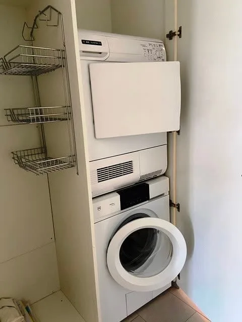 In a quiet location, modern 3.5-room apartment with covered balcony