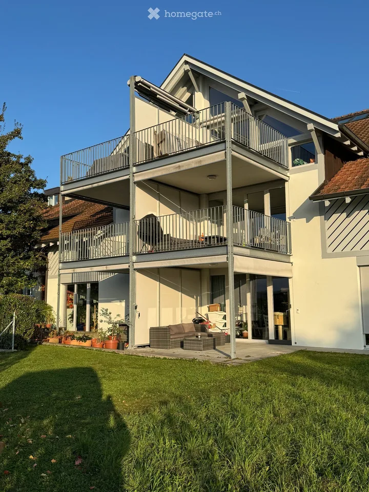In a quiet location, modern 3.5-room apartment with covered balcony