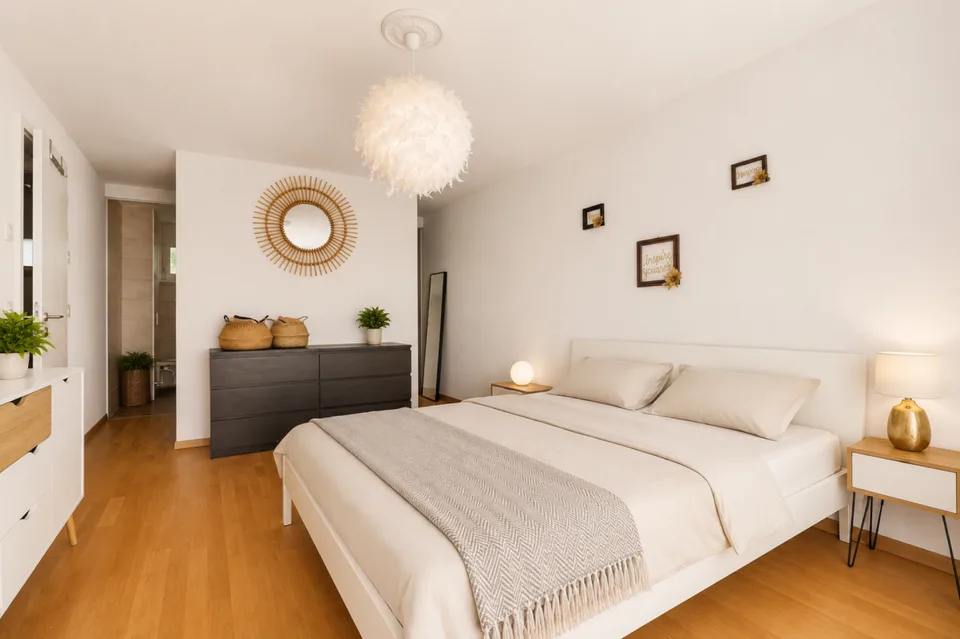 Sehr großes 5.5-Zimmer-Wohnung mit Garten