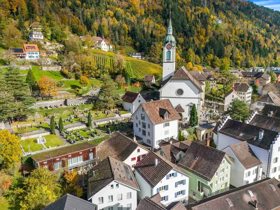 Renditeliegenschaft mit Entwicklungsmöglichkeiten im Herzen von Altdorf