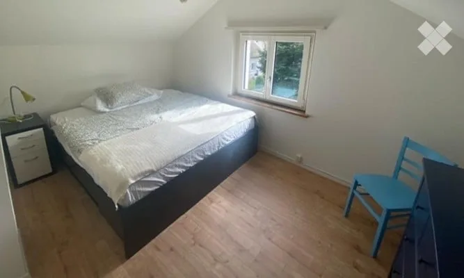 Gemütliche 2.5-Zimmer-Dachwohnung in Windisch