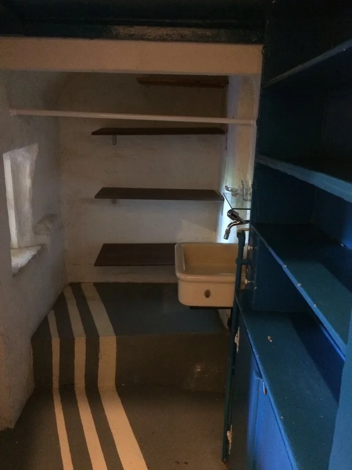 Altwohnung mit Küchenmitbenutzung, Studentenwohnung